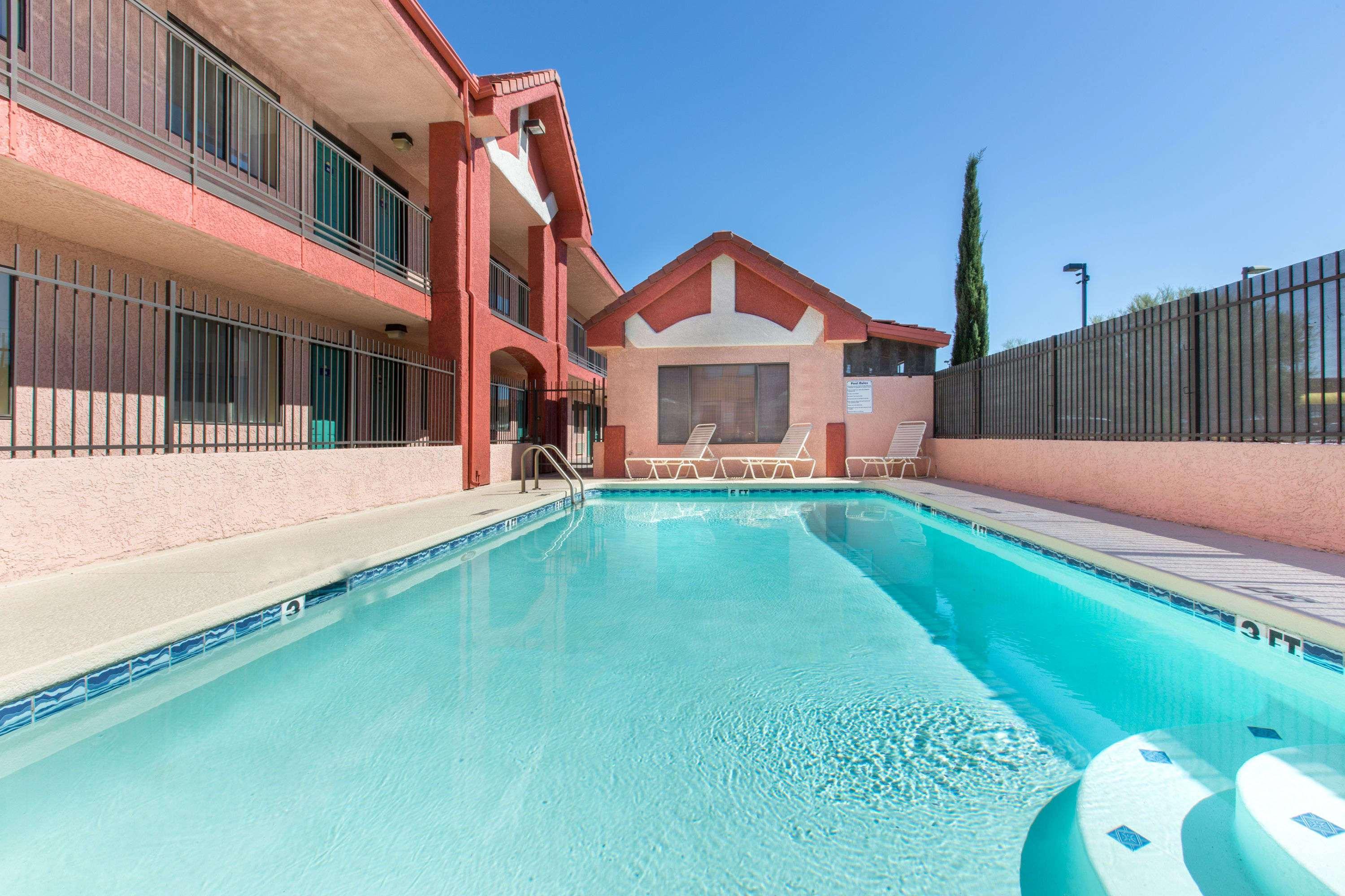Days Inn By Wyndham Tucson Airport Exterior photo