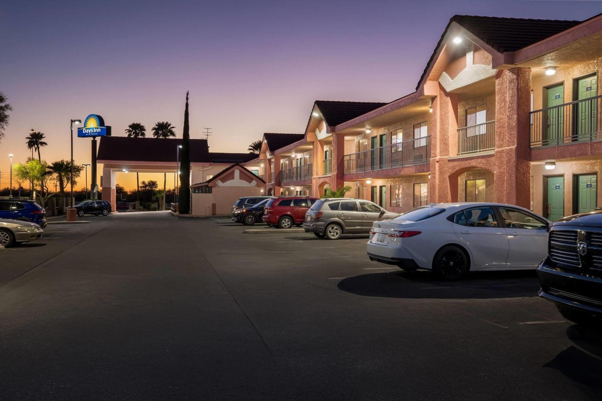 Days Inn By Wyndham Tucson Airport Exterior photo
