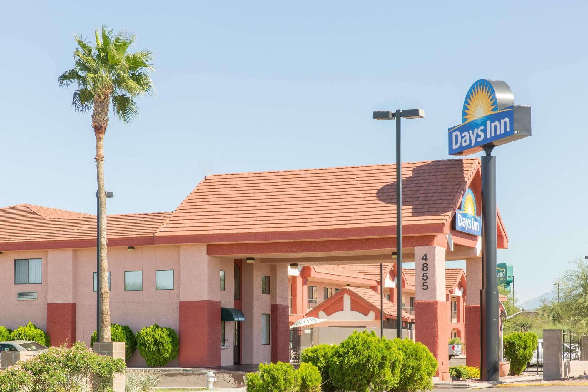 Days Inn By Wyndham Tucson Airport Exterior photo